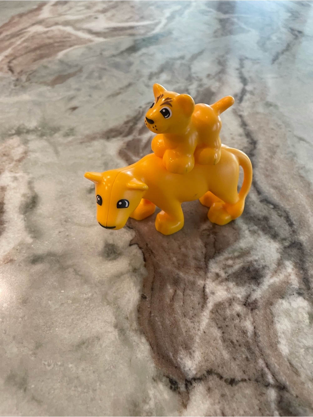Lego Duplo Mama Lion Lioness and Cub baby Set Replacement Pieces Bundle - Picture 2 of 7